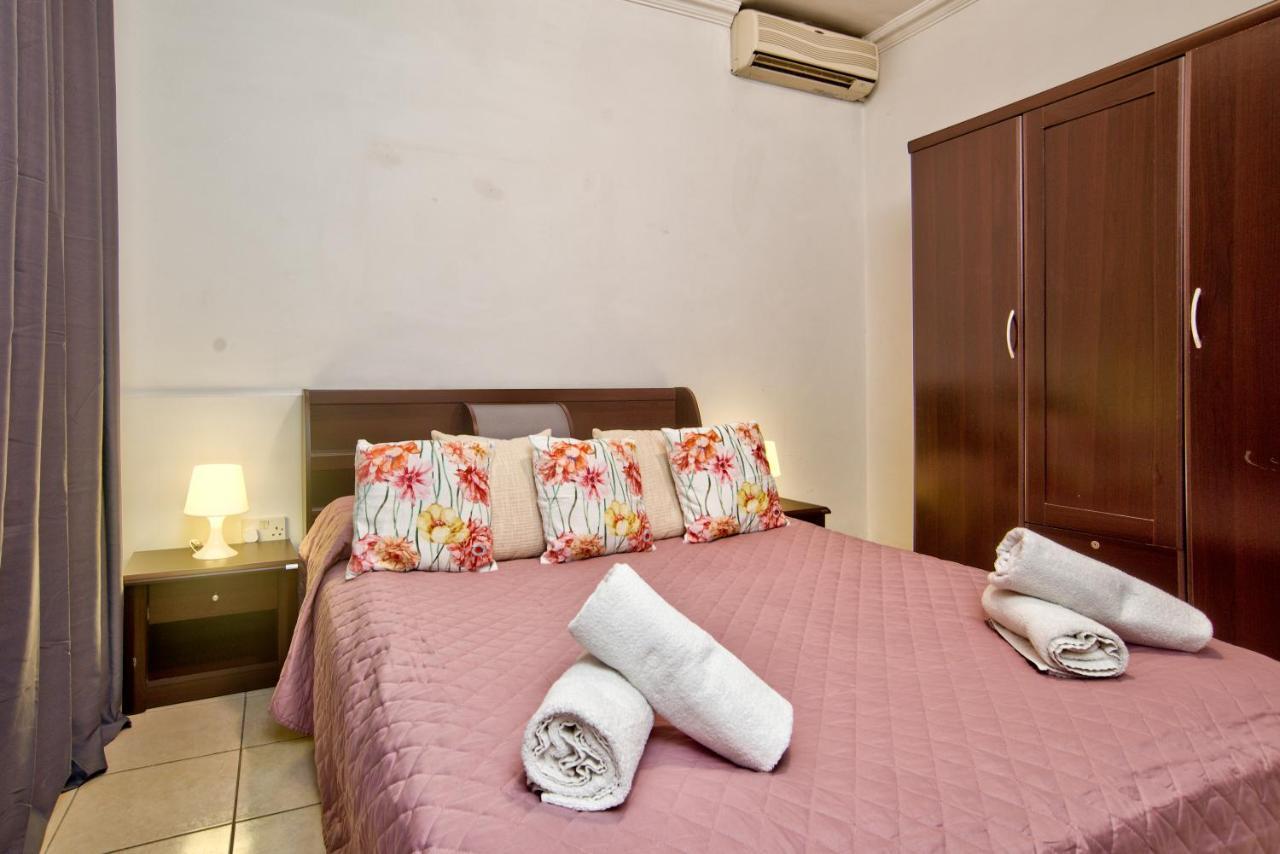 Morina Court - St Julians Seaside Bliss Apartments And Penthouse By Shortletsmalta Saint Julian's Εξωτερικό φωτογραφία