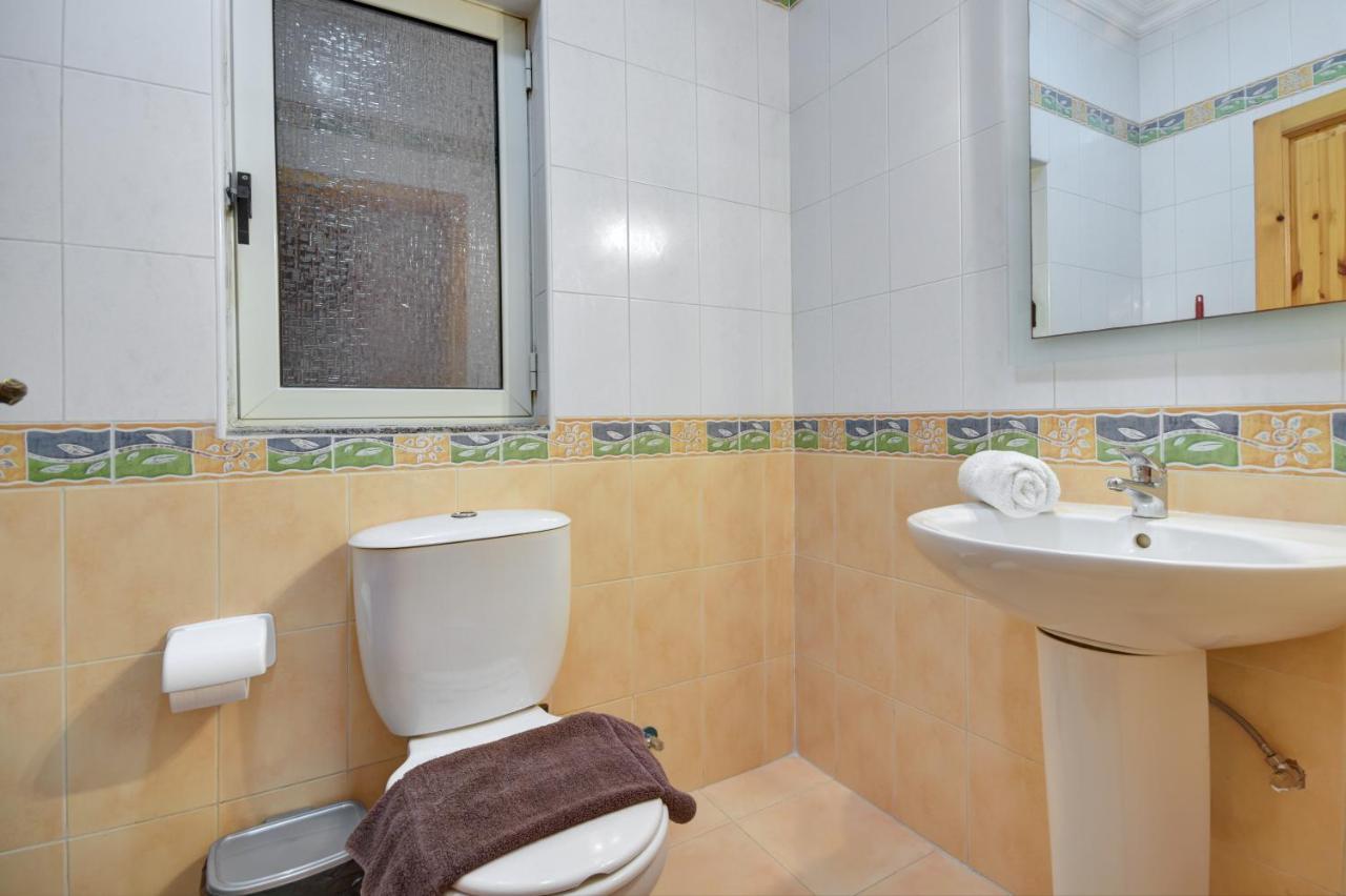 Morina Court - St Julians Seaside Bliss Apartments And Penthouse By Shortletsmalta Saint Julian's Εξωτερικό φωτογραφία